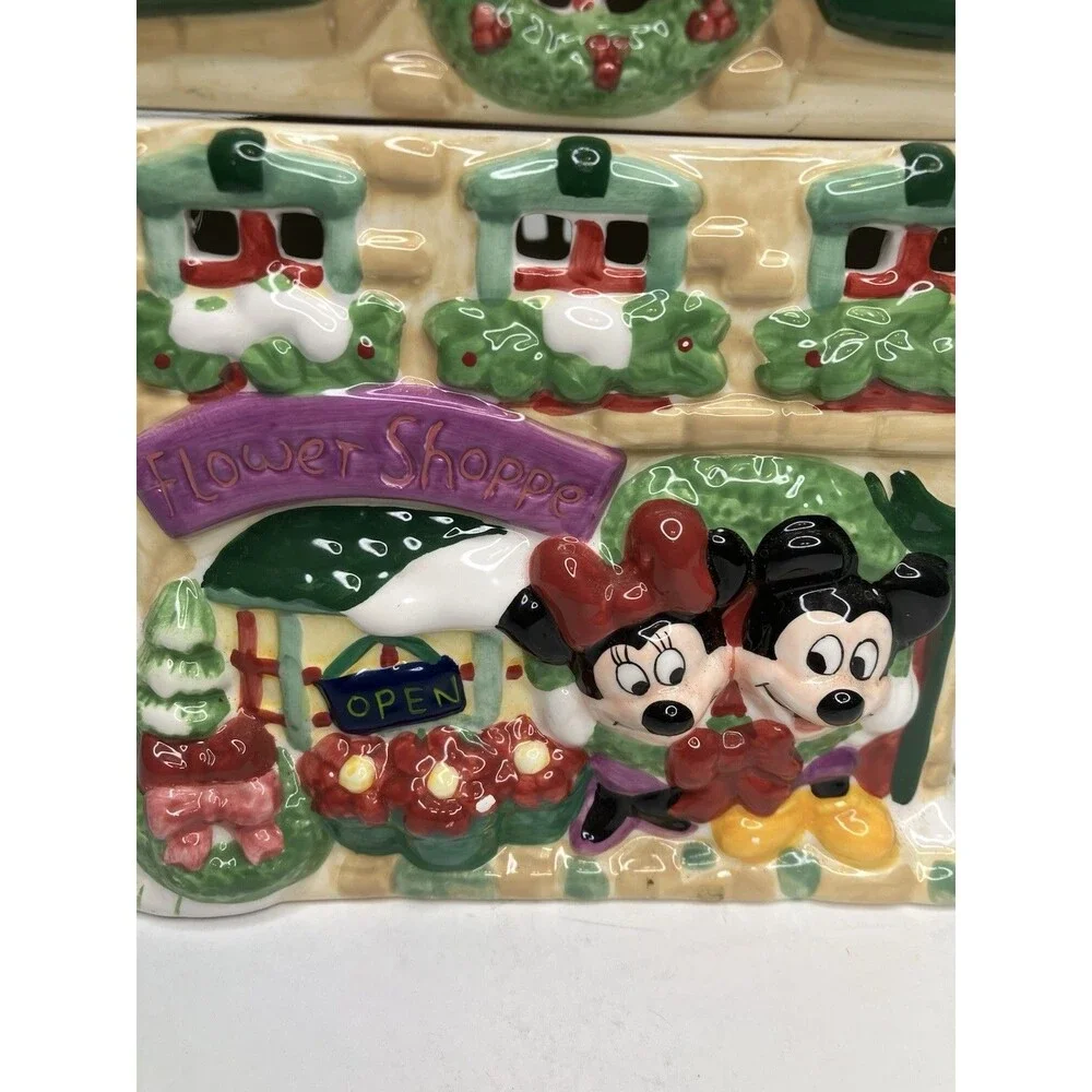 Disney welcomes 2000